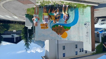 Poletni počitniški program