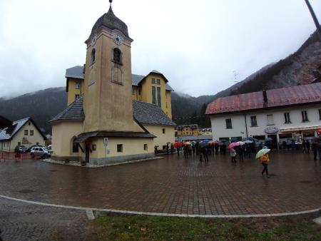 ODPRTJE PRENOVLJENEGA TRGA V RABLJU 12