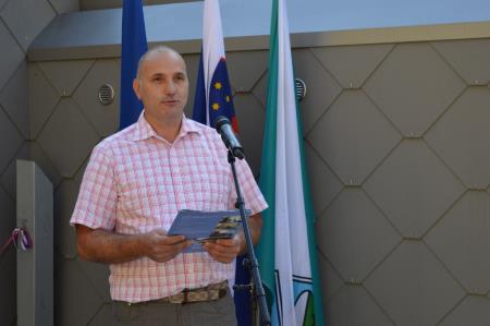 SLOVESNO ODPRTJE ZGORNJIH PROSTOROV RIBIŠKE HIŠE 8