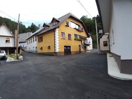 PREPLASTITEV CEST IN ULIC V KALU-KORITNICI KONČANA 11