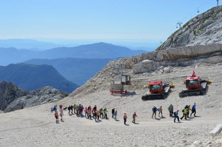 SREČANJE SLEPIH IN SLABOVIDNIH IZ VSE SLOVENIJE NA KANINU 9