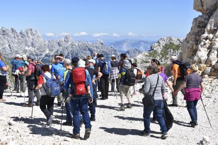 SREČANJE SLEPIH IN SLABOVIDNIH IZ VSE SLOVENIJE NA KANINU 13