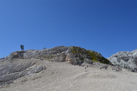 SREČANJE SLEPIH IN SLABOVIDNIH IZ VSE SLOVENIJE NA KANINU 15
