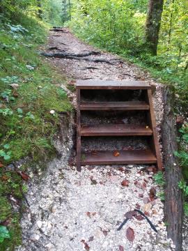 UREDITEV VSTOPNO-IZSTOPNIH MEST V OBČINI BOVEC 6
