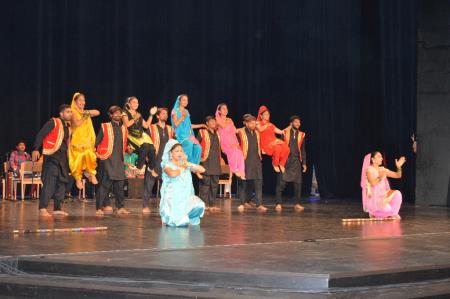 DRUGI VEČER FESTIVALA SRC IZVEDEN V KULTURNEM DOMU 6