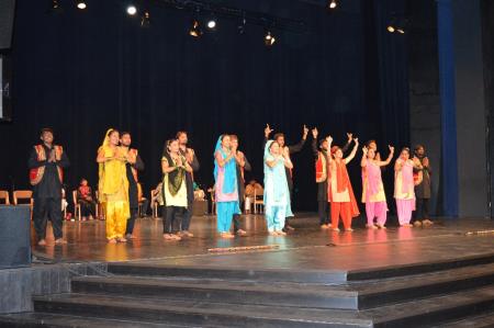 DRUGI VEČER FESTIVALA SRC IZVEDEN V KULTURNEM DOMU 11