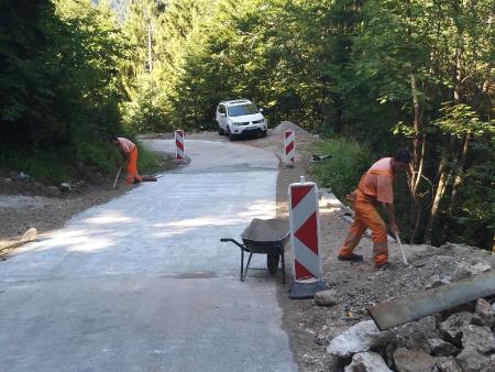 ZAKLJUČNA DELA NA PREPUSTU NA CESTI VAS NA SKALI 4
