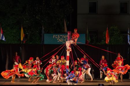 FESTIVAL SRC – PRVI NASTOP V ČETRTEK 2