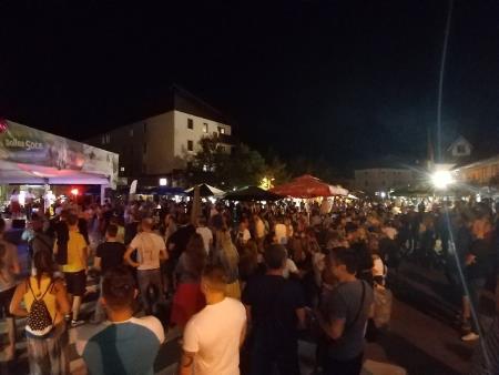 ČOMPARSKA NOČ USPEŠNA 3