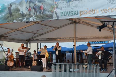 FOLKLORNI FESTIVAL 14