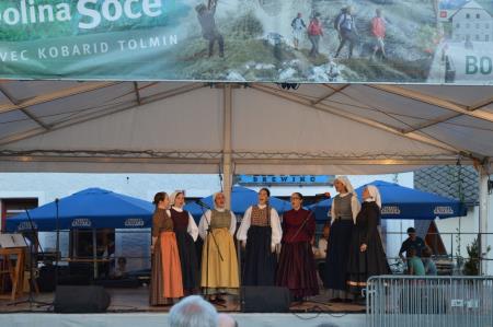 FOLKLORNI FESTIVAL 18