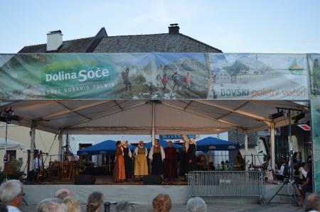 FOLKLORNI FESTIVAL 19