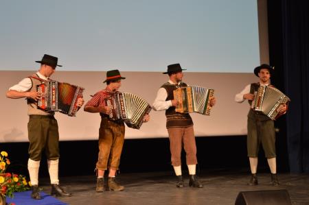 SLAVNOSTNA SEJA OS OBČINE BOVEC 17