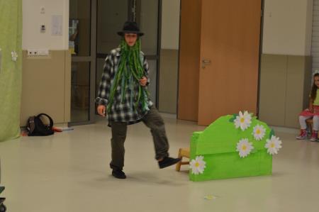 ZAKLJUČNA PRIREDITEV PODRUŽNIČNE ŠOLE ŽAGA 12