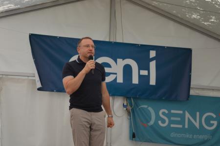 PESTER KONEC TEDNA 7