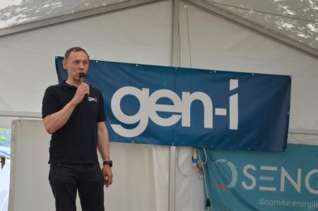 PESTER KONEC TEDNA 9