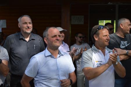 PESTER KONEC TEDNA 33