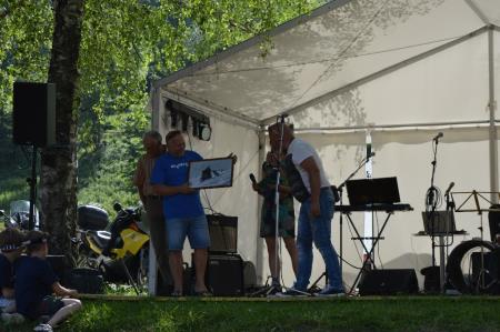 PESTER KONEC TEDNA 34