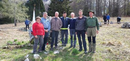 POLAGANJE VENCEV PADLIM NA PLANINI GOLOBAR 1