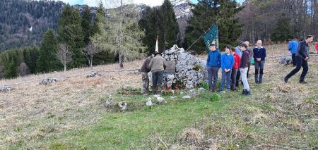 POLAGANJE VENCEV PADLIM NA PLANINI GOLOBAR 6