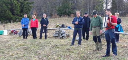 POLAGANJE VENCEV PADLIM NA PLANINI GOLOBAR 14