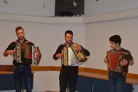 PRIREDITEV OB DNEVU UPORA PROTI OKUPATORJU 8