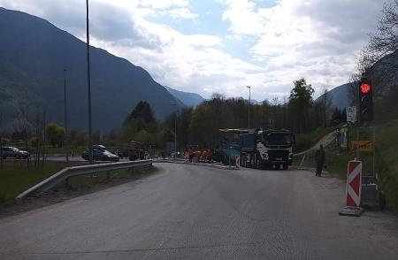 KROŽIŠČE PRI PETROLU Z GROBO PREPLASTITVIJO 7
