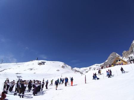 24. EMAVS NA KANINU 3