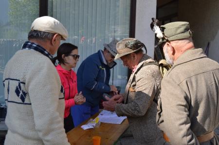 24. EMAVS NA KANINU 8