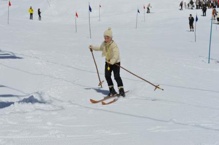 24. EMAVS NA KANINU 31