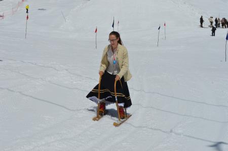 24. EMAVS NA KANINU 42