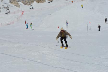 24. EMAVS NA KANINU 50