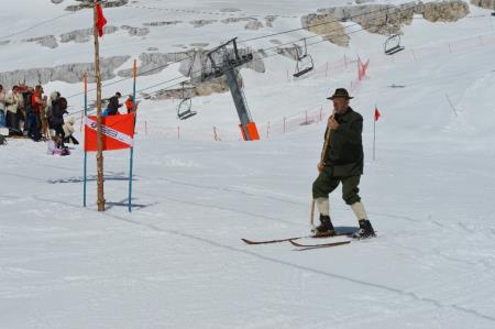 24. EMAVS NA KANINU 56