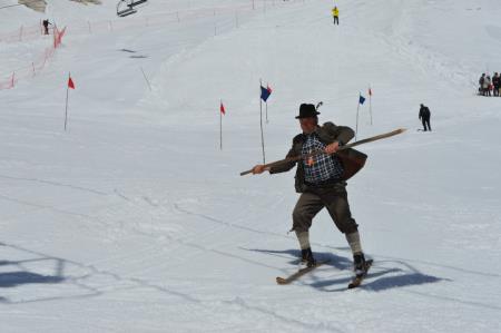 24. EMAVS NA KANINU 59