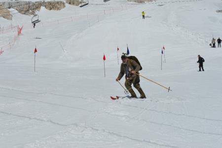 24. EMAVS NA KANINU 72