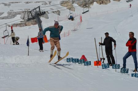 24. EMAVS NA KANINU 92