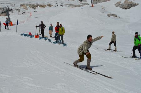 24. EMAVS NA KANINU 96