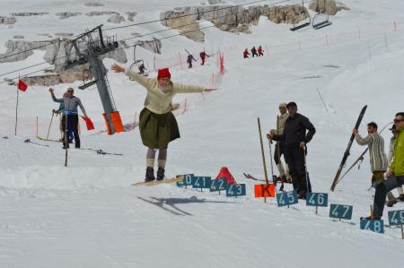 24. EMAVS NA KANINU 98