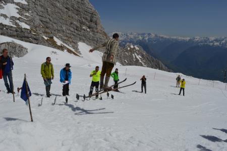 24. EMAVS NA KANINU 102