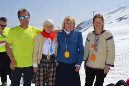 24. EMAVS NA KANINU 111