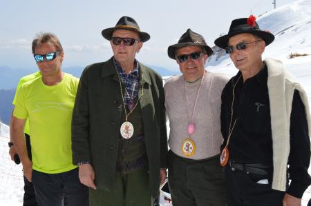 24. EMAVS NA KANINU 113