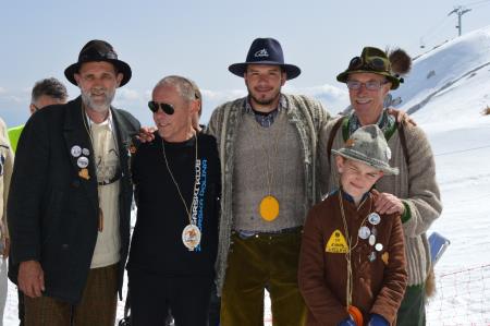 24. EMAVS NA KANINU 118