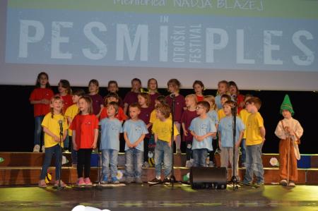 FESTIVAL PESMI IN PLESOV 60