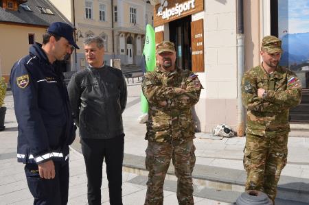 PREDSTAVITEV VOJAŠKEGA POKLICA 17