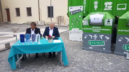 ULIČNI ZBIRALNIKI ZA STARE APARATE 1