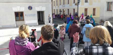 OTROCI POPESTRILI TORKOVO PUSTNO DOGAJANJE 2