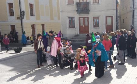 OTROCI POPESTRILI TORKOVO PUSTNO DOGAJANJE 4