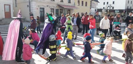 OTROCI POPESTRILI TORKOVO PUSTNO DOGAJANJE 5
