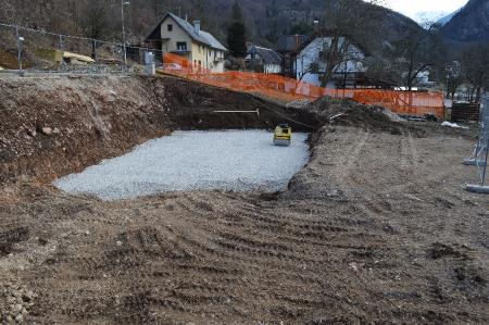 ZAČETEK GRADNJE »RIBIŠKE HIŠE« V KAL KORITNICI 4