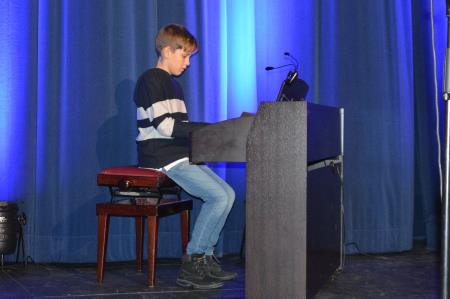 ŽUPANOV NOVOLETNI SPREJEM 6